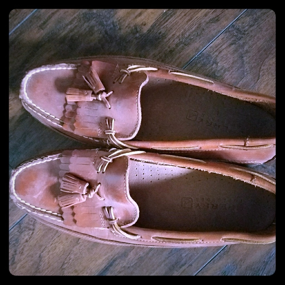 Leather shoes